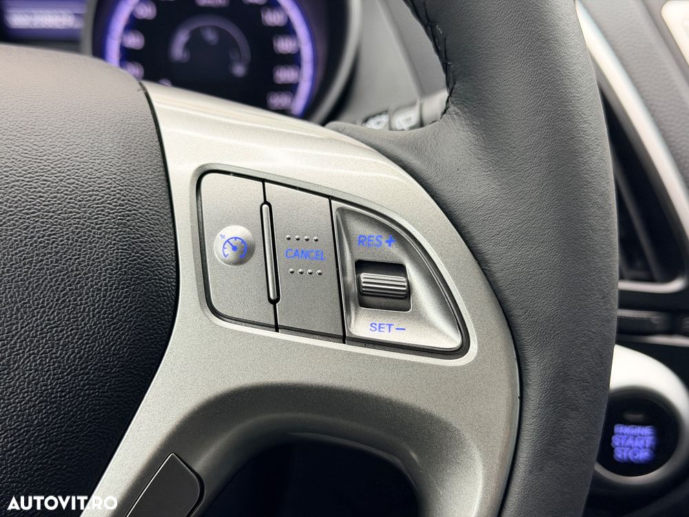 Hyundai ix35 1.6 2WD blue Style - 24