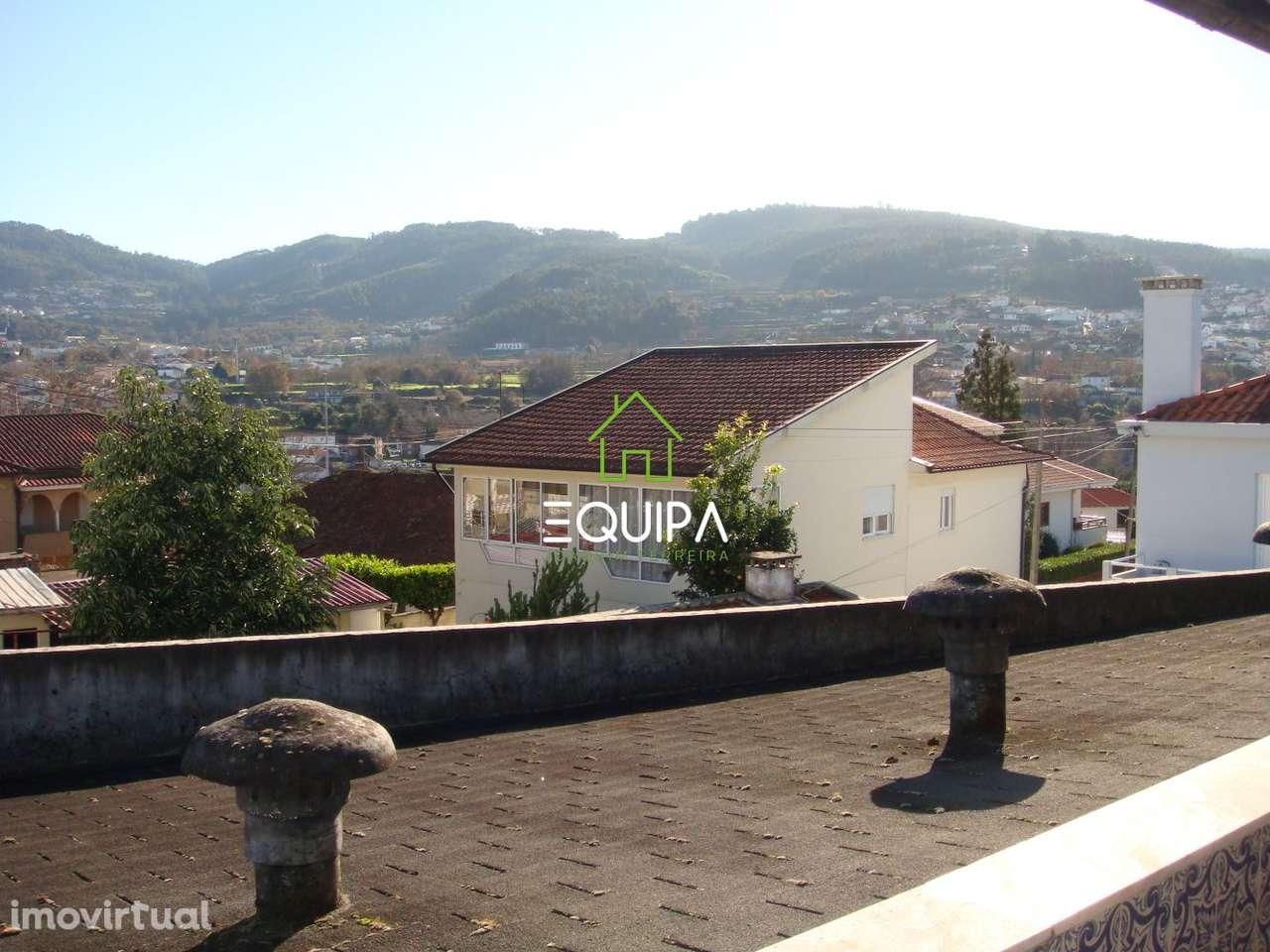 Prédio Misto, com duas habitações em Vila das Aves - Santo Tirso. - Grande imagem: 2/20