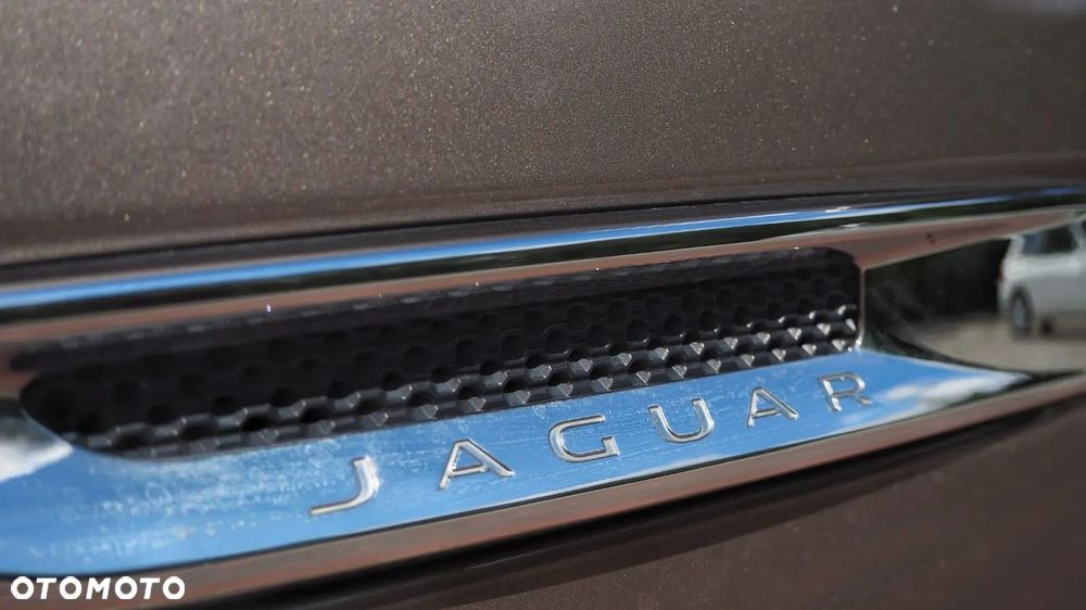 Jaguar XF 3.0 TDV6 Prestige - 21