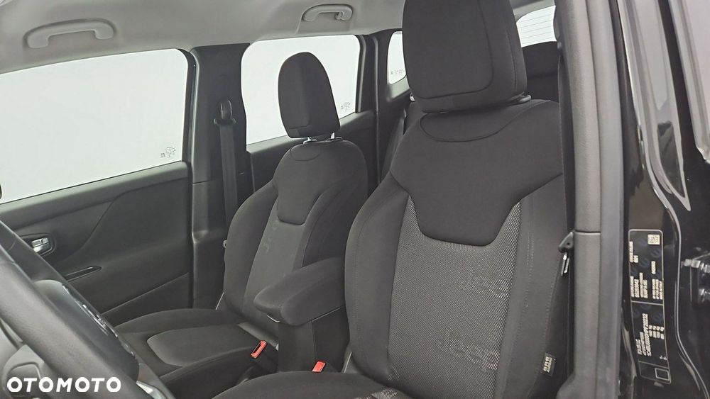Jeep Renegade - 11