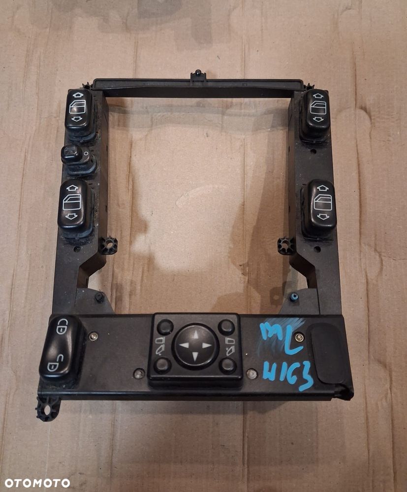Panel sterowania szyb PRZEŁACZNIKI MERCEDES ML W163   1638206110 OE - 1