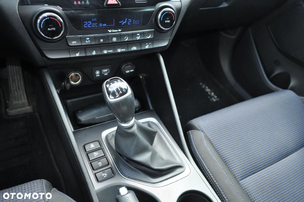 Hyundai Tucson 1.7 CRDI BlueDrive Comfort 2WD - 15