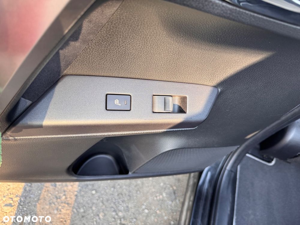 Toyota RAV4 Hybrid Prestige 4x4 - 17
