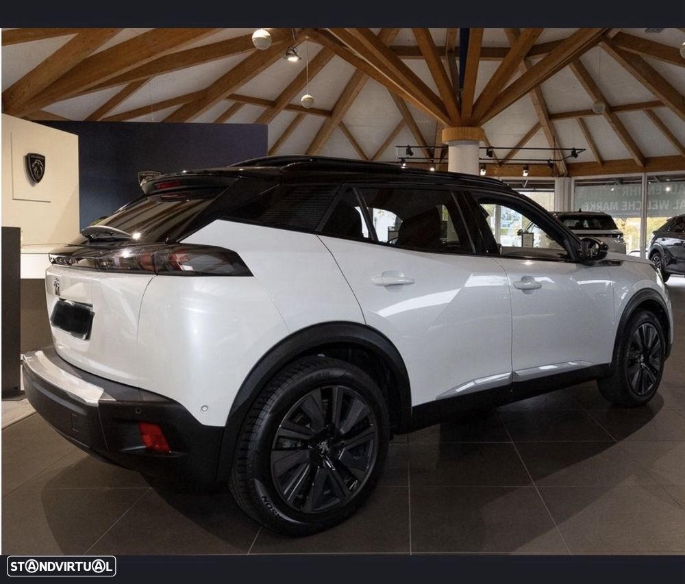 Peugeot e-2008 50 kWh GT Line - 3