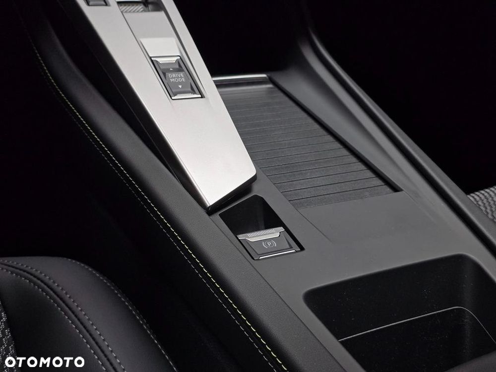 Peugeot 308 1.2 mHEV GT S e-DCS6 - 22