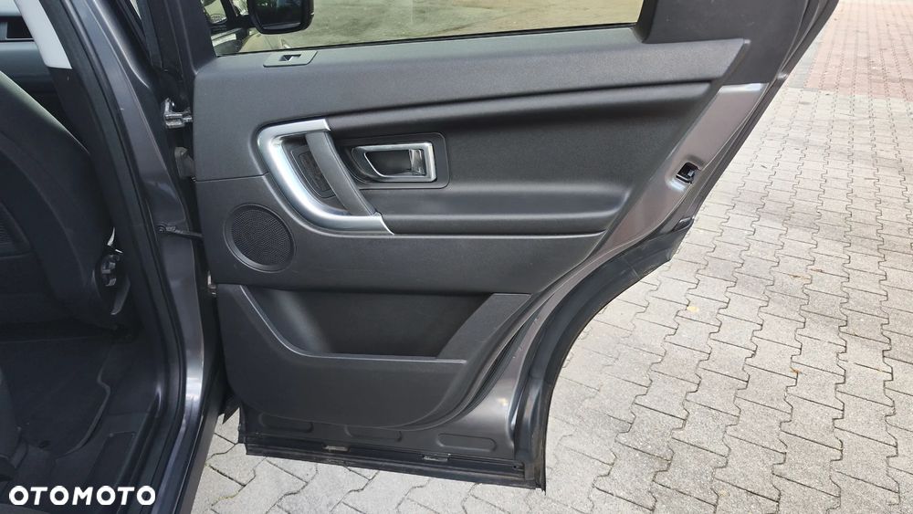 Land Rover Discovery Sport 2.0 TD4 HSE - 27