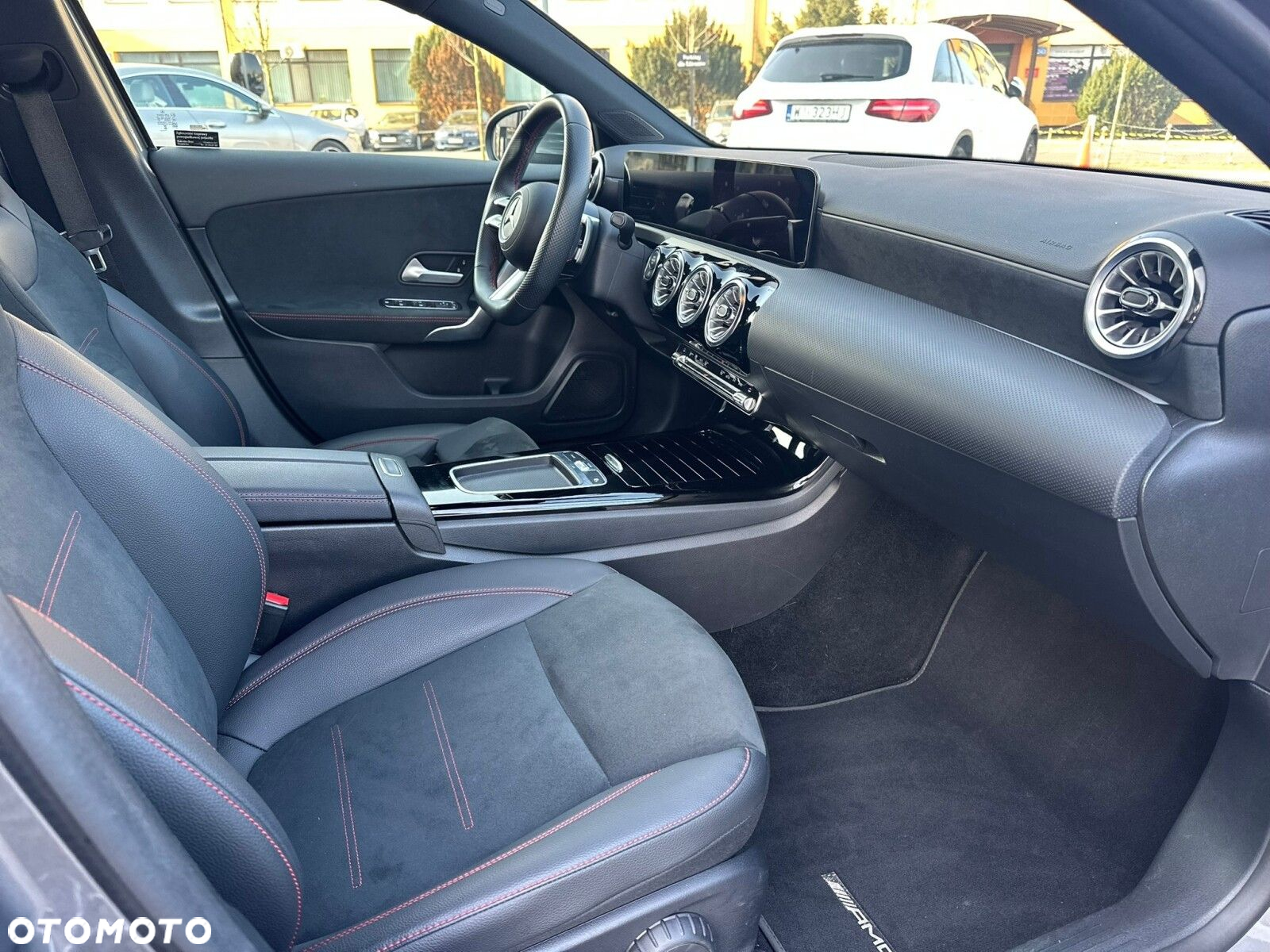 Mercedes-Benz Klasa A 200 AMG Line 7G-DCT - 11