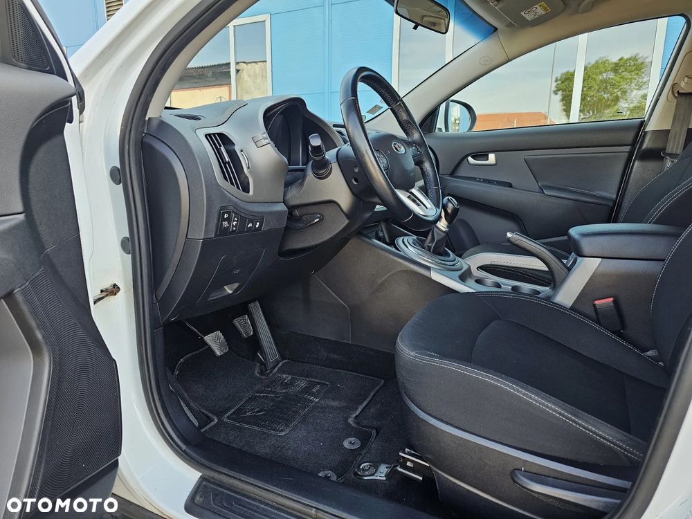 Kia Sportage - 10