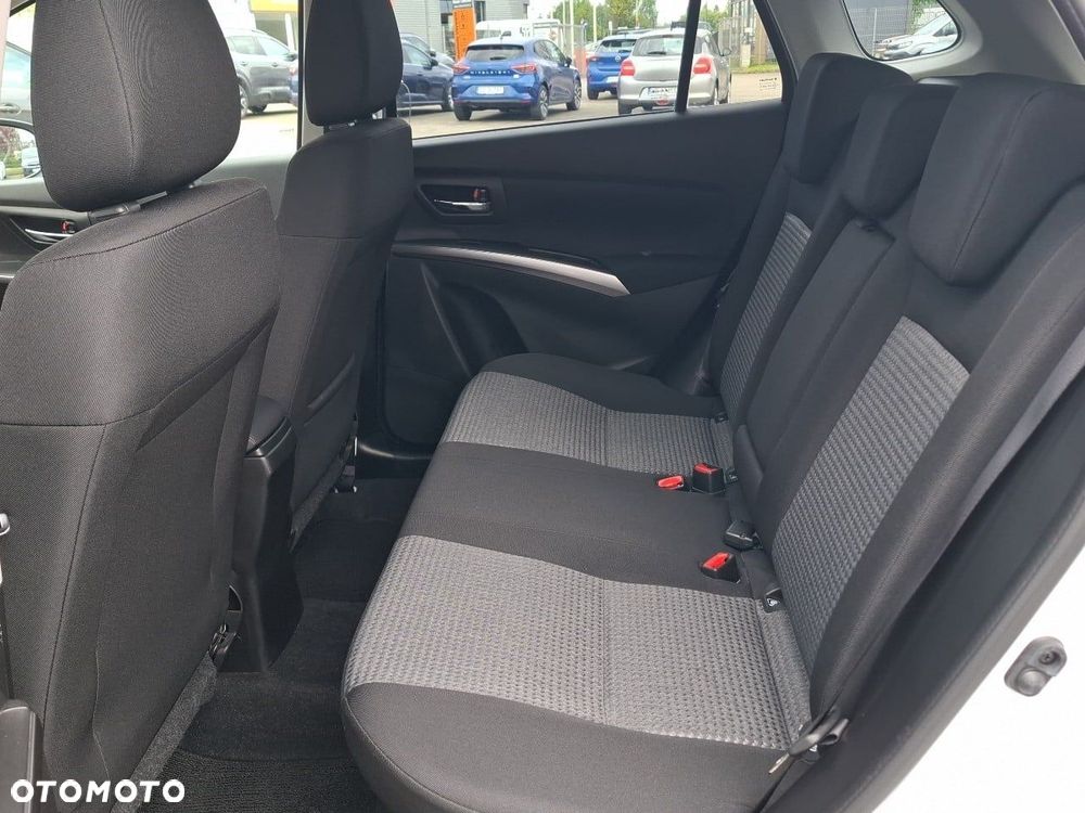 Suzuki SX4 S-Cross - 12