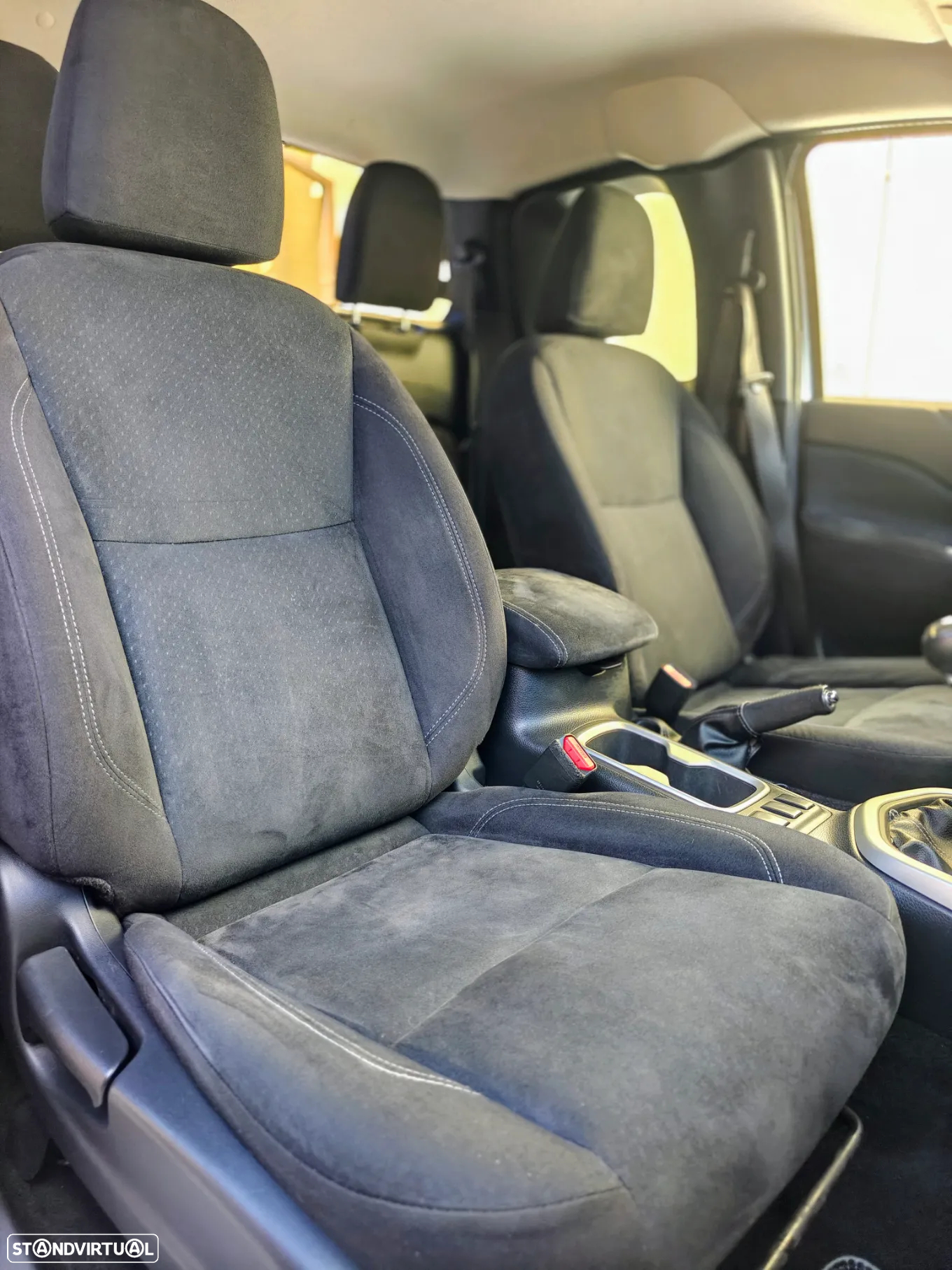 Nissan Navara 2.3 dCi CD 4WD N-Connecta Nav - 12