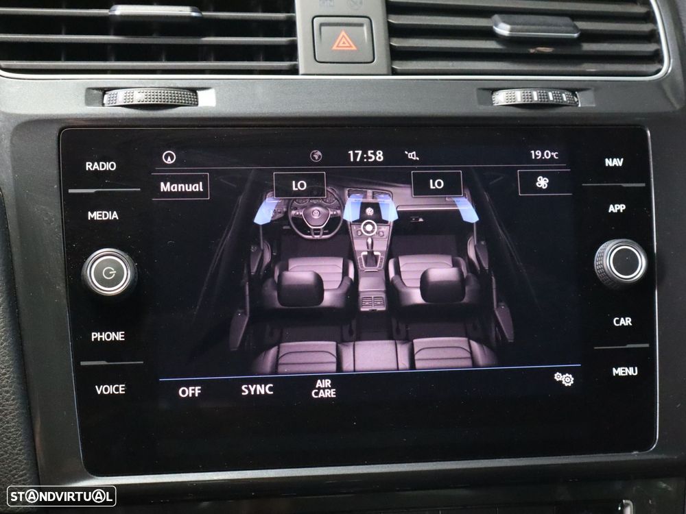 VW Golf Variant 1.6 TDi Confortline - 17