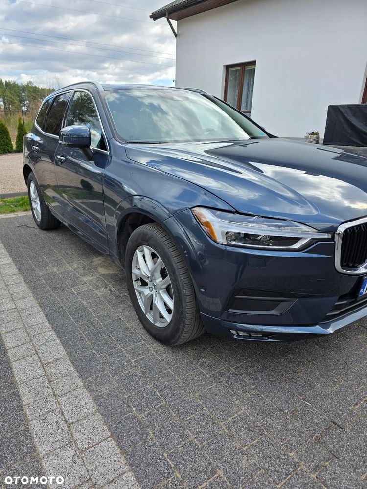 Volvo XC 60 T5 AWD Momentum - 1