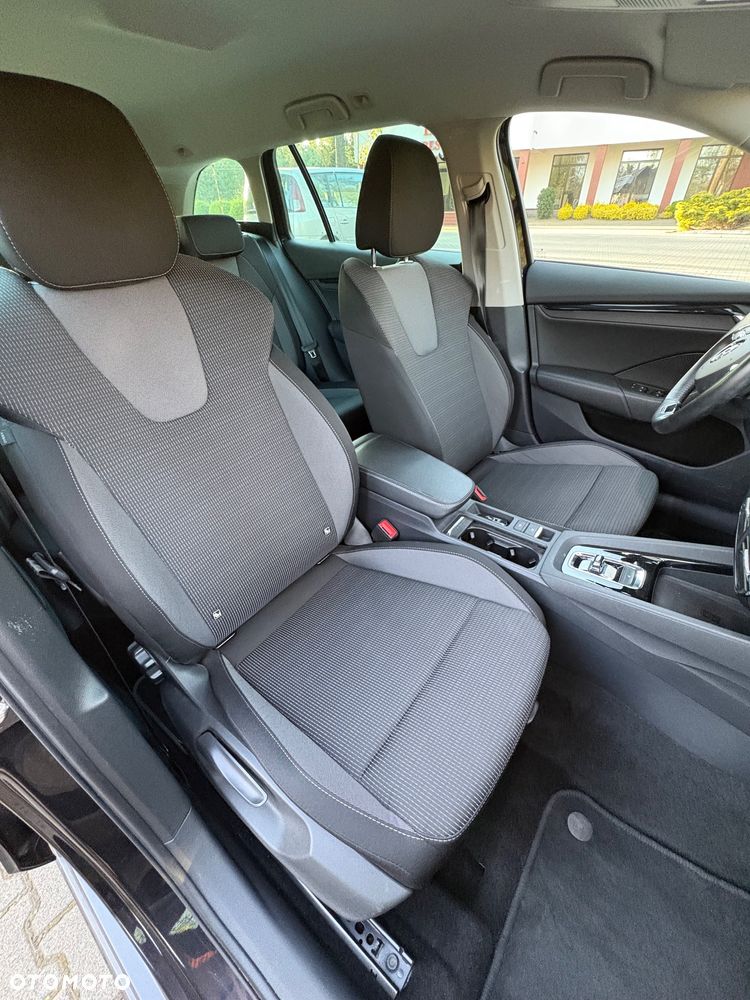 Skoda Octavia 2.0 TDI DSG Ambition - 9