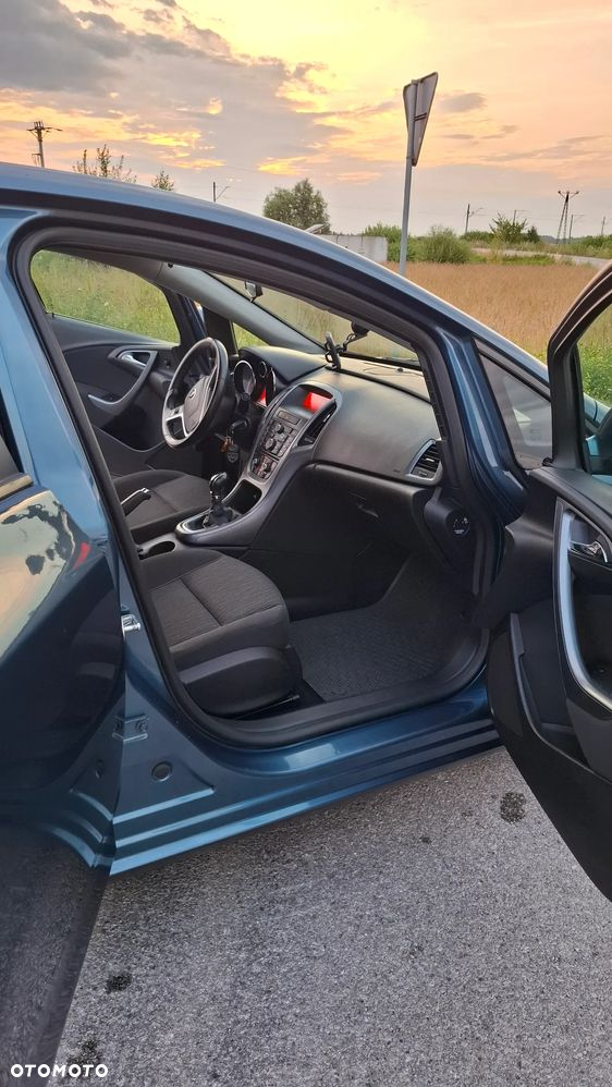 Opel Astra III 1.6 - 10