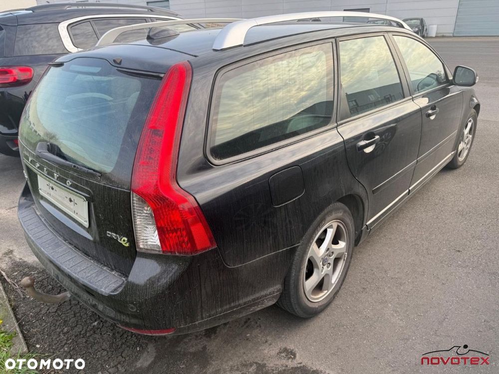 Volvo V50 D2 Momentum Start-Stop - 2