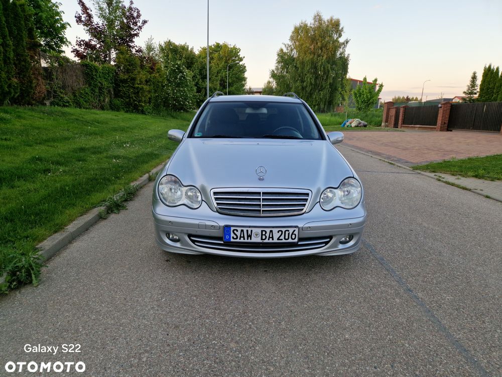 Mercedes-Benz Klasa C 200 CDI Automatik Avantgarde Sport Edition - 36
