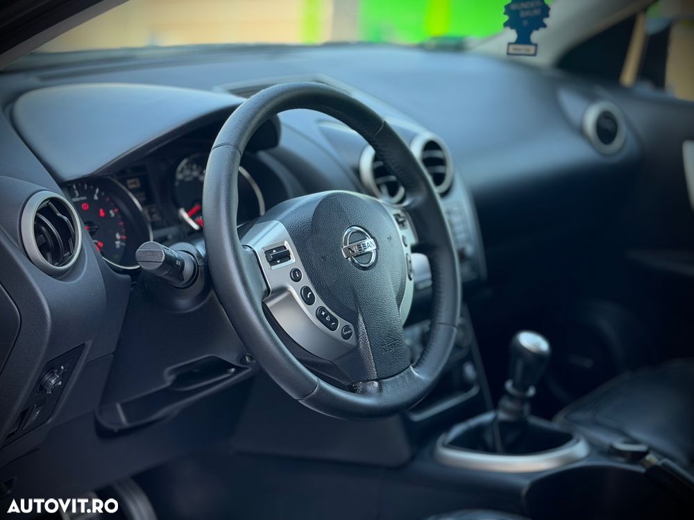 Nissan Qashqai - 10