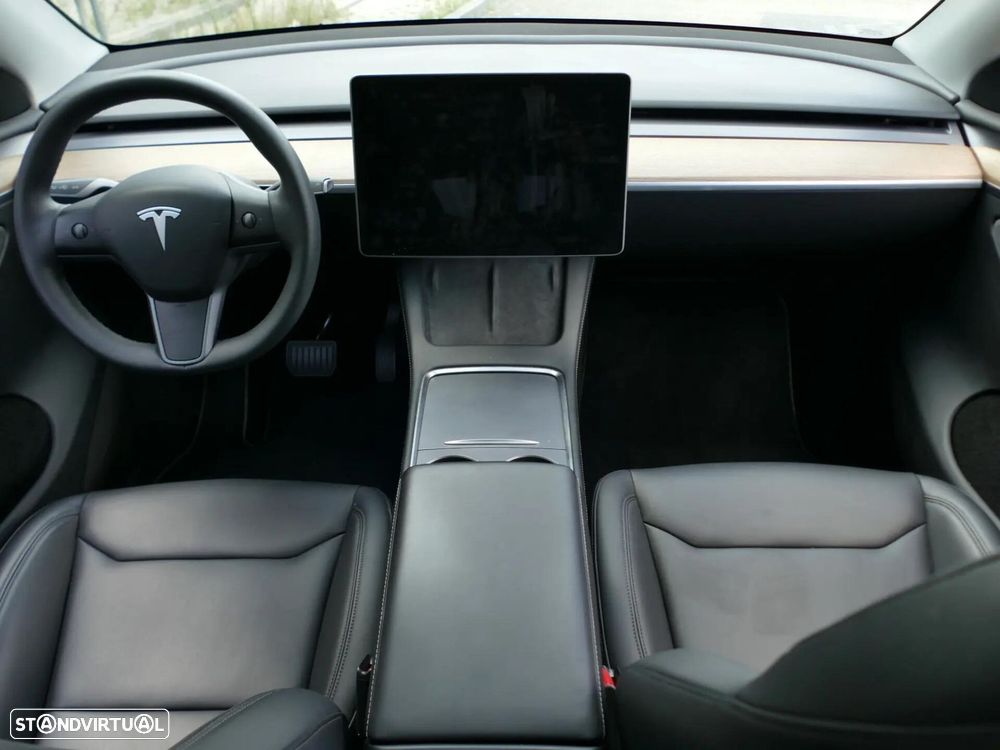 Tesla Model Y Tração Traseira - 38