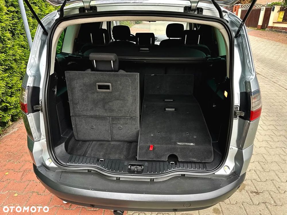 Ford S-Max 2.0 Titanium - 27
