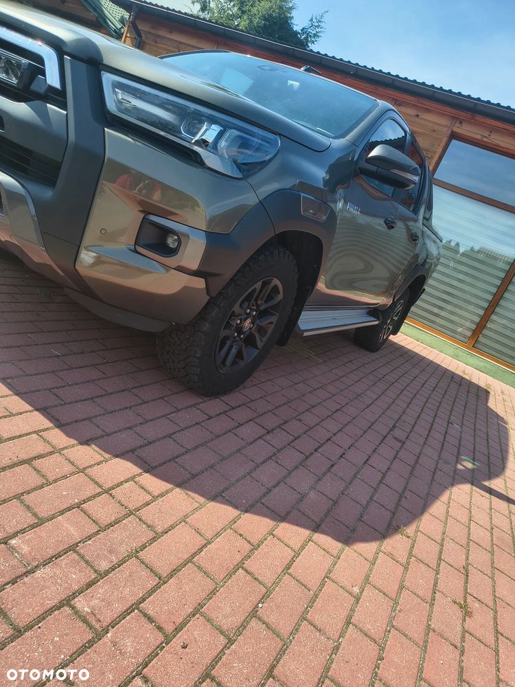 Toyota Hilux 2.8 D-4D Double Cab Invincible 4x4 - 2