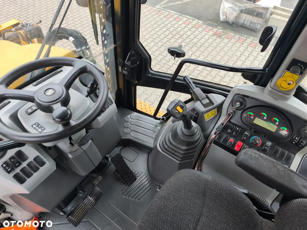 Caterpillar CAT 432F2 2015rok - 27