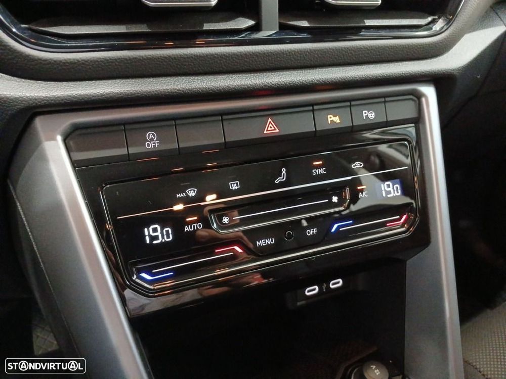 VW T-Roc 1.5 TSI Life DSG - 21