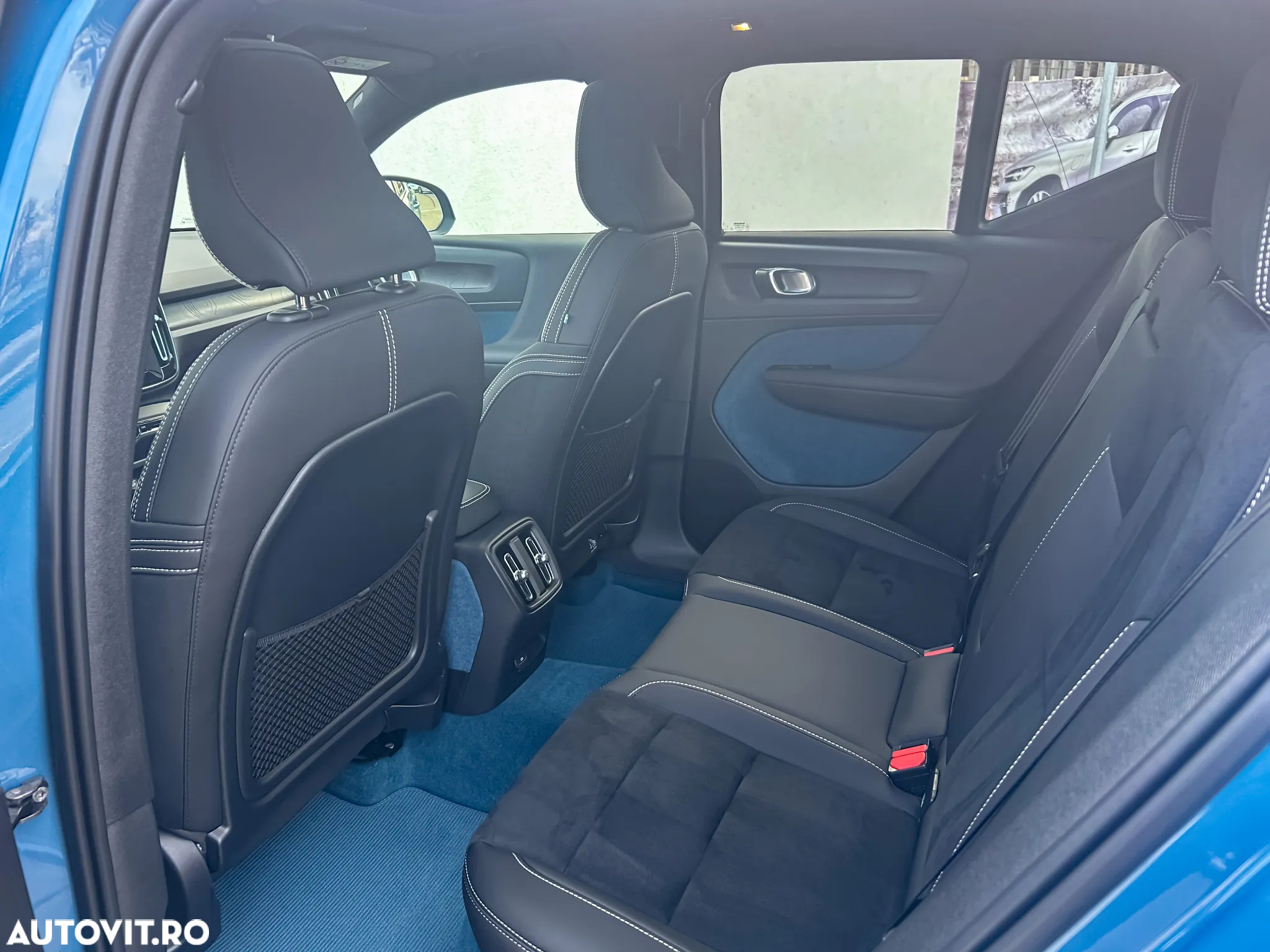 Volvo XC 40 Recharge Single Motor Extended Range RWD Ultimate - 15