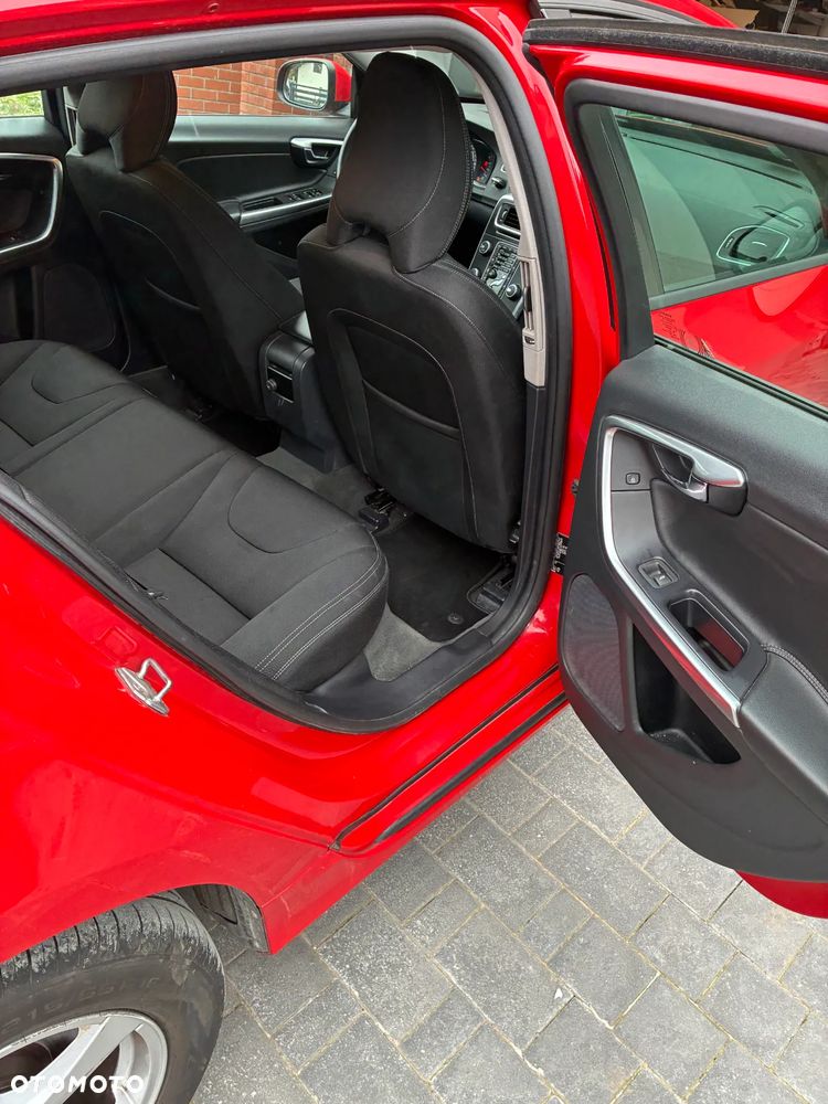 Volvo V60 D4 Drive-E Kinetic - 24