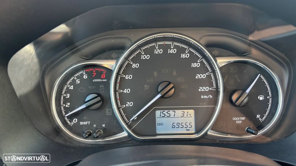 Toyota Yaris 1.0 VVT-i Comfort+P.Style - 2