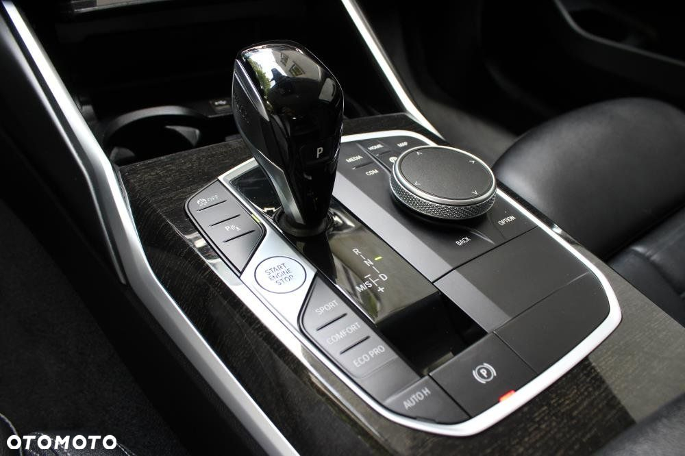 BMW Seria 3 - 27