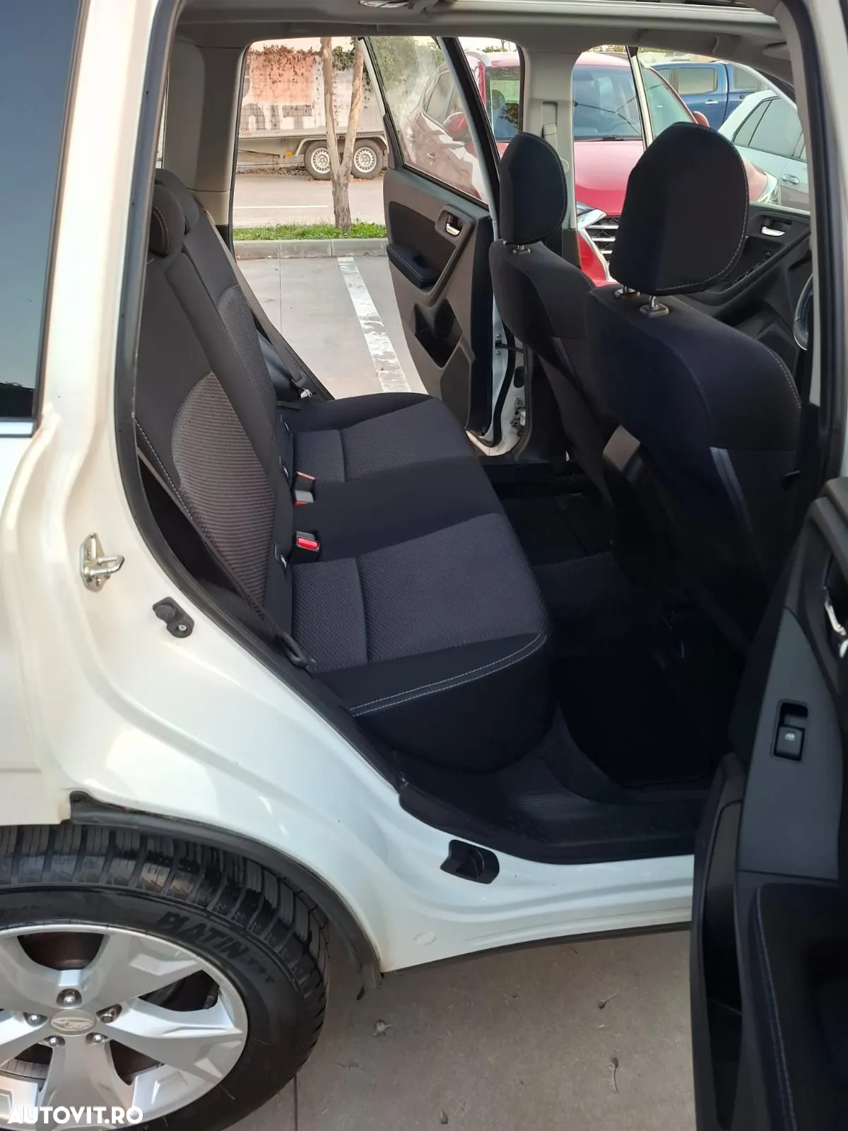 Subaru Forester 2.0D Exclusive - 10