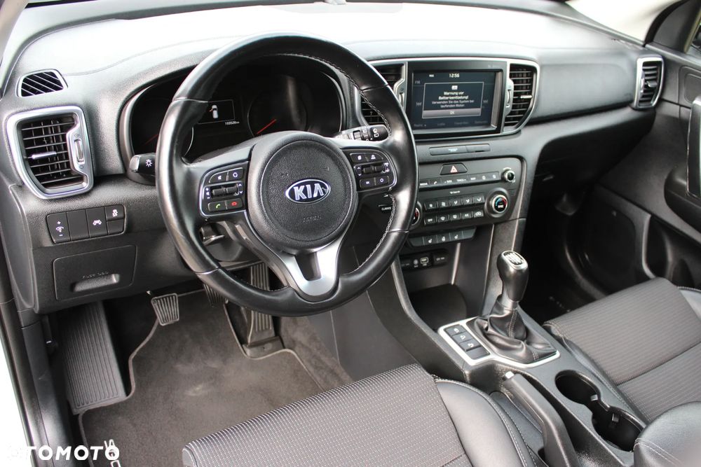 Kia Sportage 1.6 GDI 2WD ISG Dream-Team Edition - 28