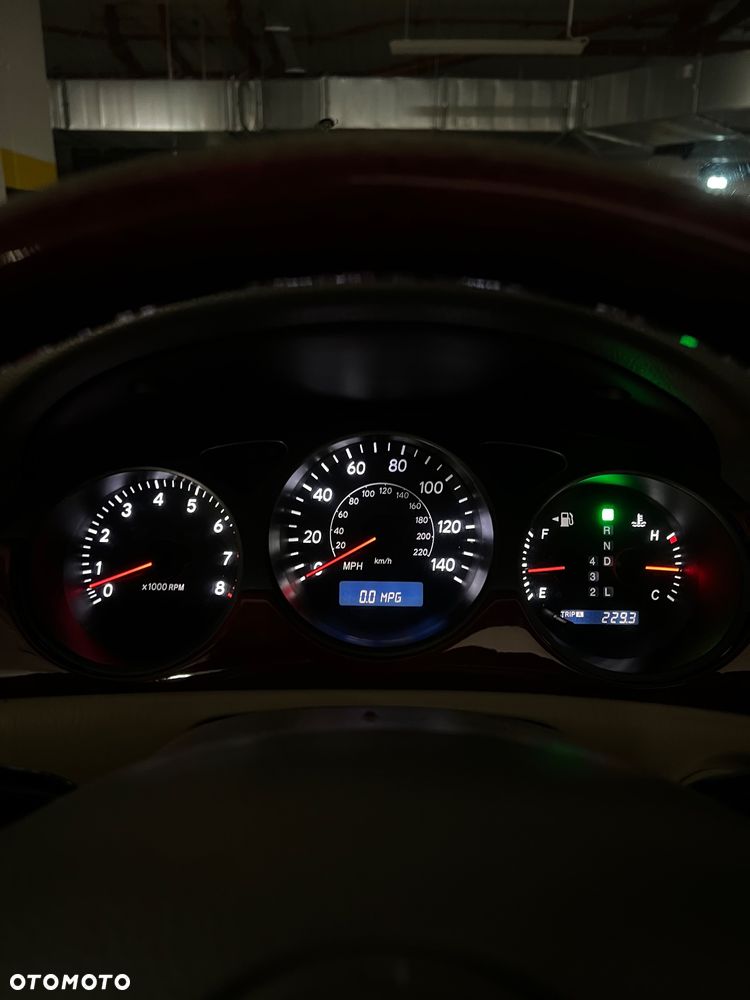 Lexus ES - 38