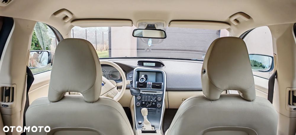 Volvo XC 60 D3 AWD Kinetic - 18