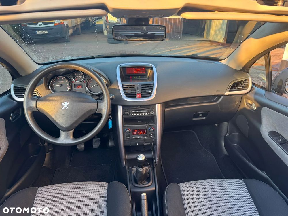 Peugeot 207 CC - 16
