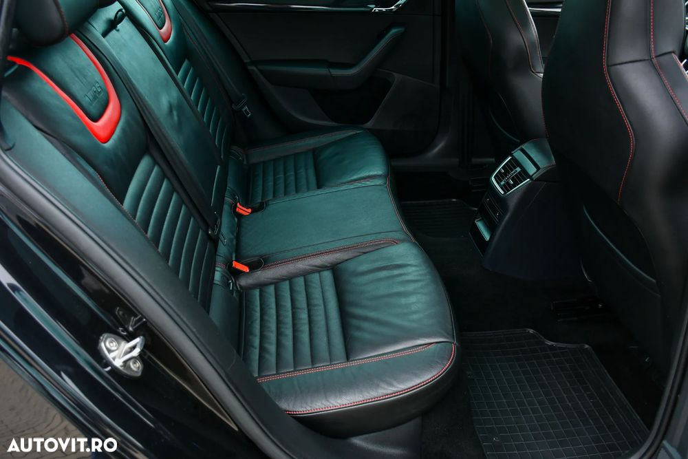 Skoda Octavia 2.0 TDI (Green tec) DSG RS - 25