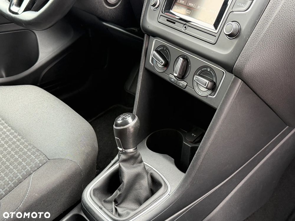 Volkswagen Polo 1.2 TSI Comfortline - 23