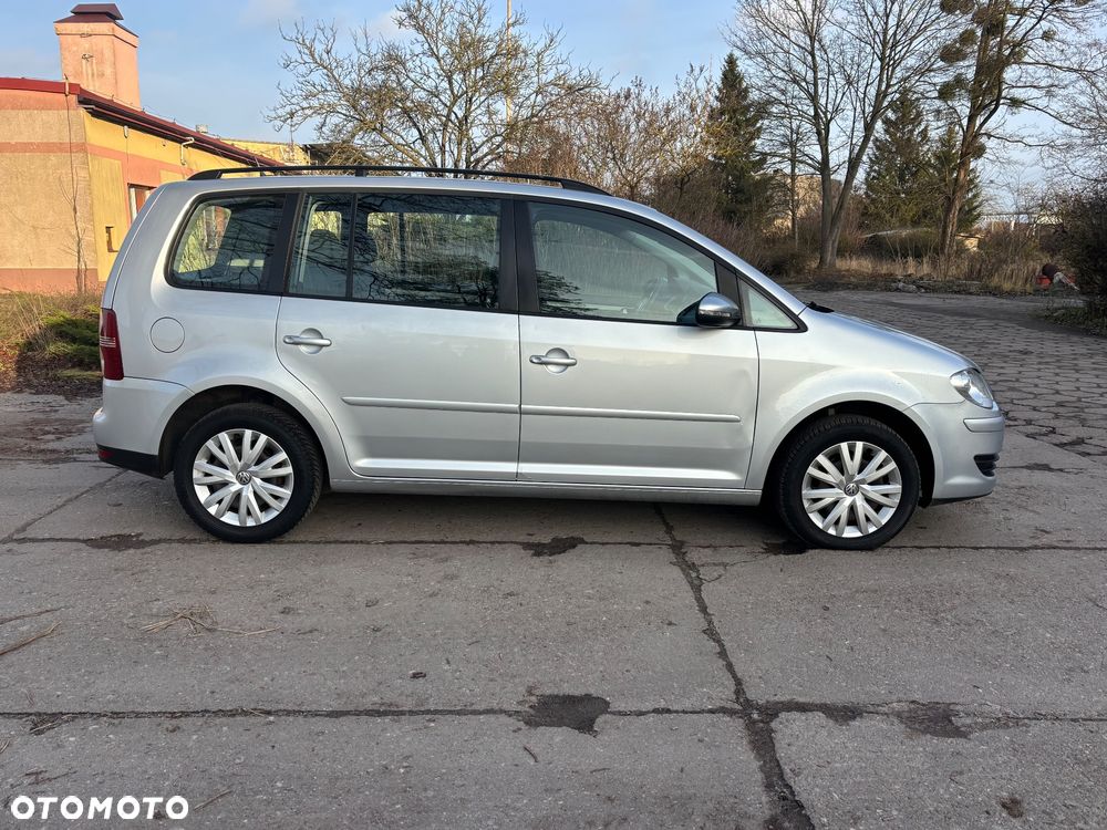 Volkswagen Touran 1.9 TDI DSG Conceptline - 7