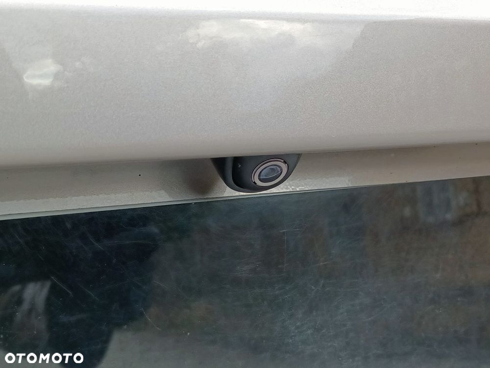 Hyundai Tucson blue 1.7 CRDi 2WD DCT Premium - 16