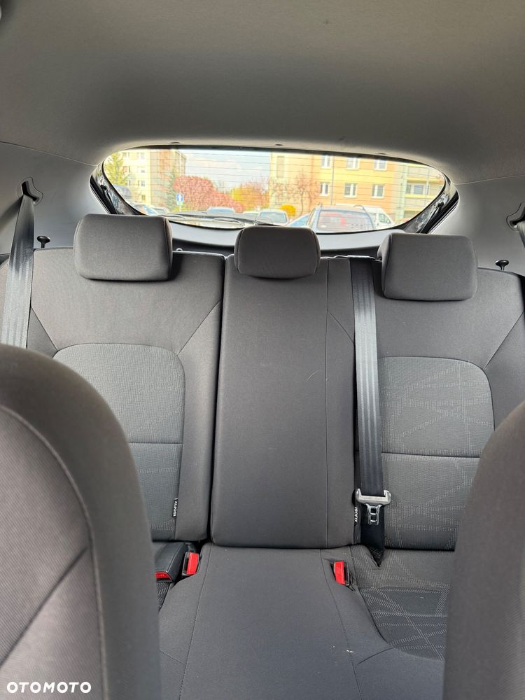 Kia Rio 1.2 Attract - 23