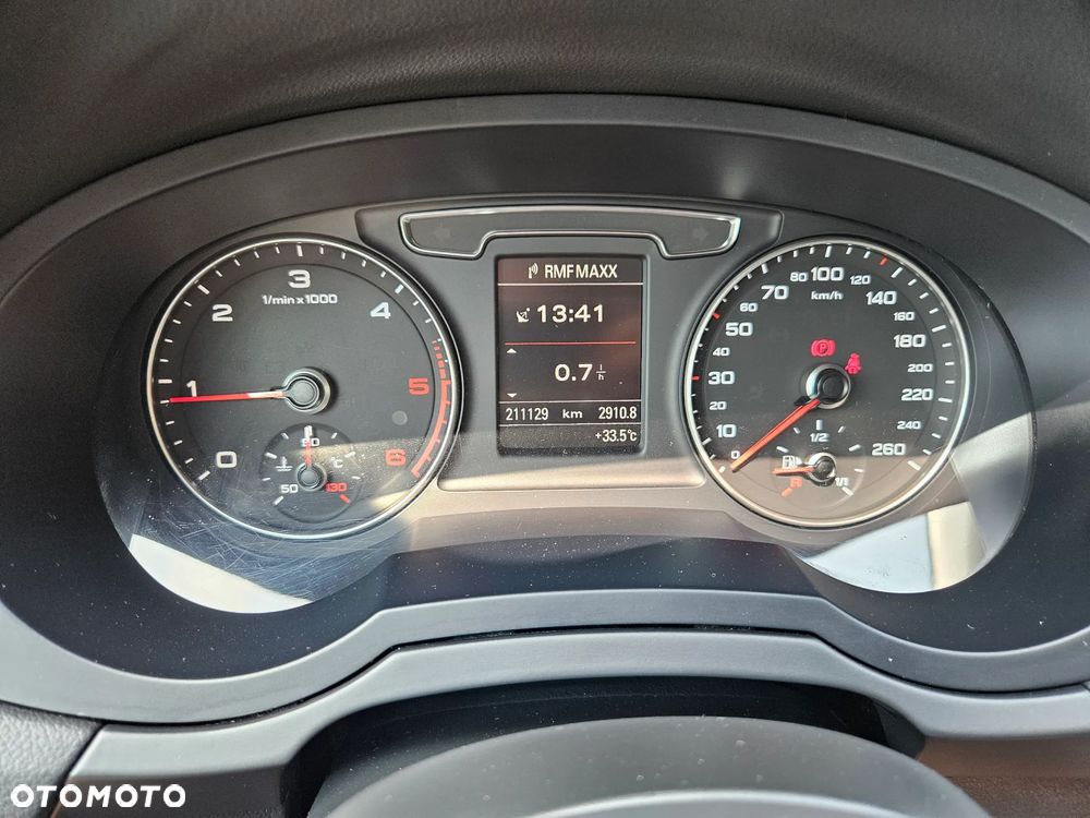 Audi Q3 2.0 TDI Design - 16
