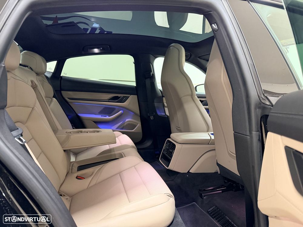 Porsche Taycan Standard - 42