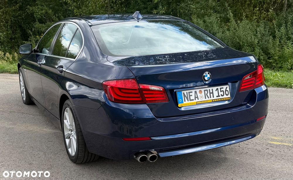 BMW Seria 5 520i - 6