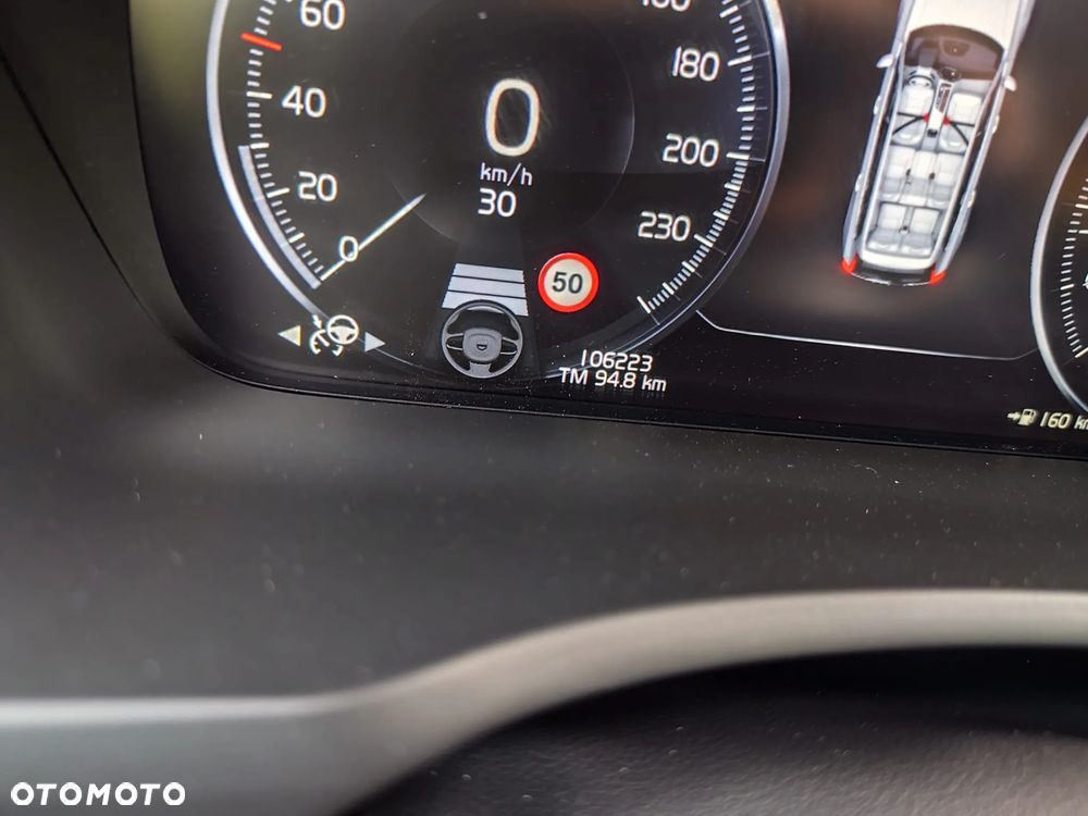 Volvo XC 90 D5 SCR AWD Inscription 7os - 24