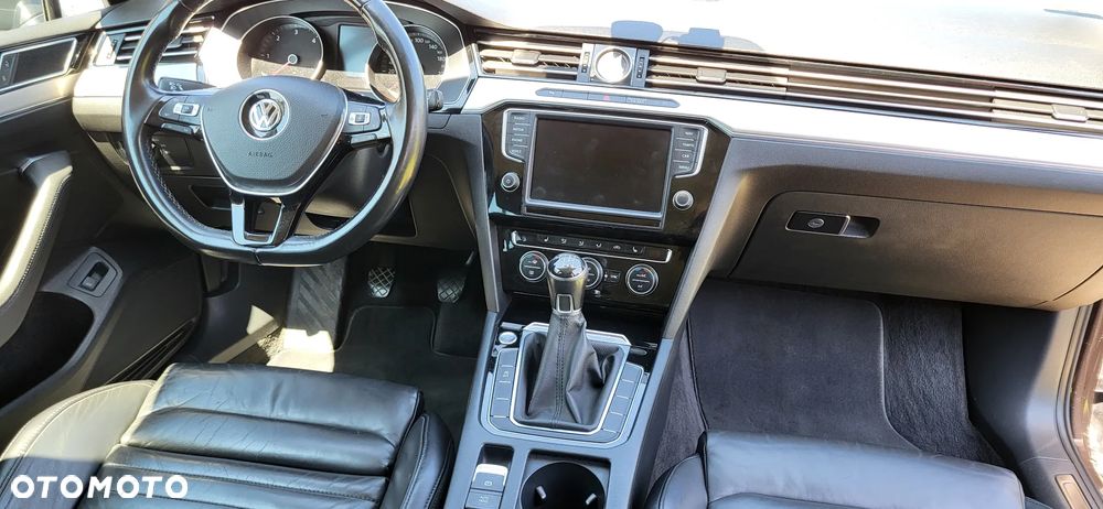 Volkswagen Passat 2.0 TDI BMT Comfortline - 20