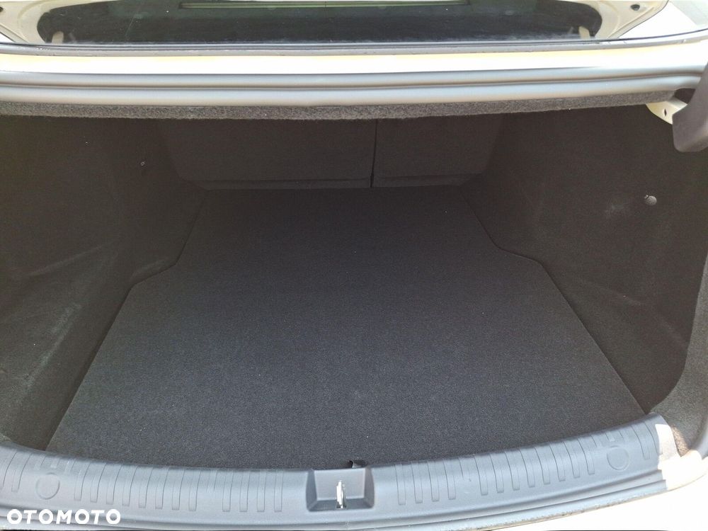 BYD Seal 6 - 19