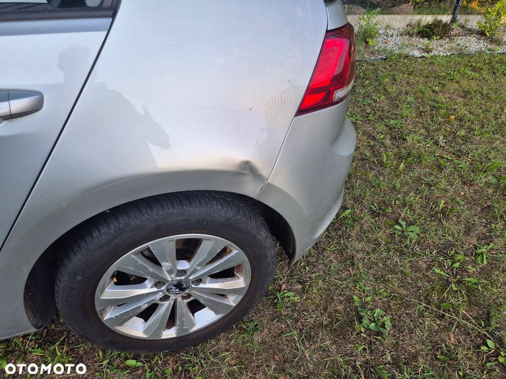 Volkswagen Golf 1.2 TSI BlueMotion Technology Comfortline - 10