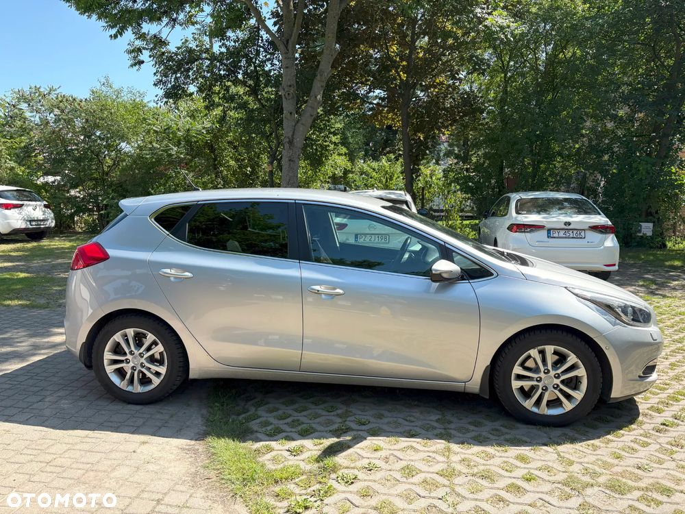 Kia Ceed - 4