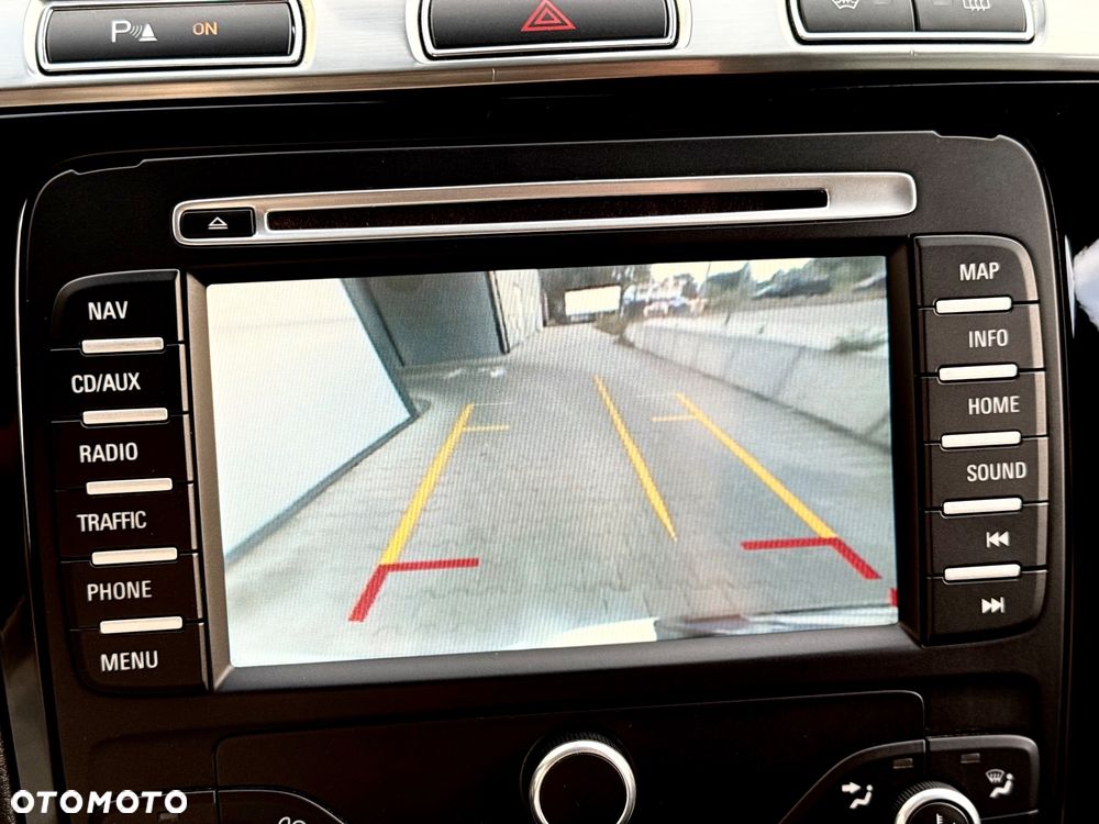 Ford S-Max - 38