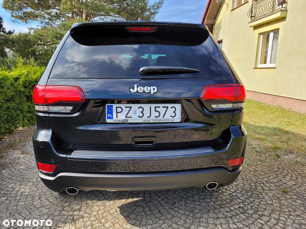 Jeep Grand Cherokee - 11